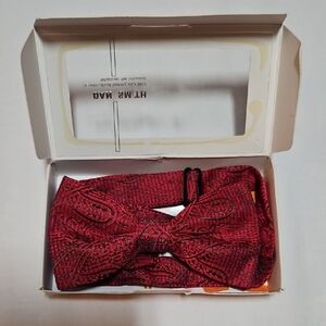 NEW Dan Smith Bow Tie in Gift Box Red Paisley Print Microfiber Handmade